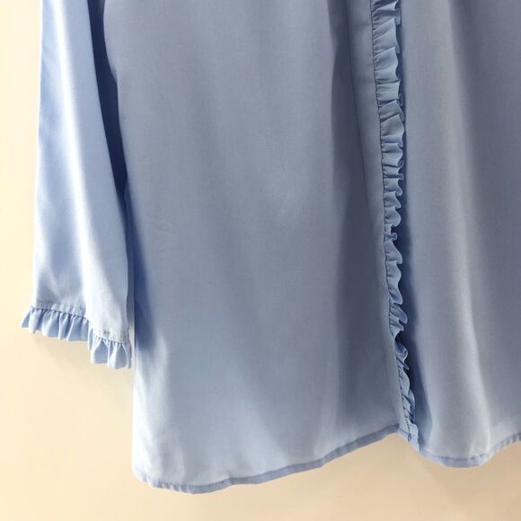 Riley & Rae baby Blue Stand Collar Ruffle trim button up Blouse Medium - Picture 3 of 9